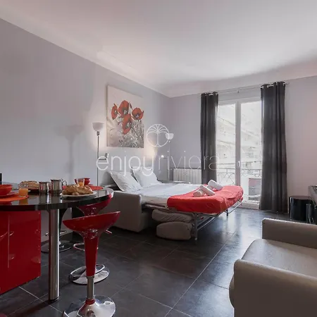 Palais Miramar - & B31 - Croisette Emplacement Unique - 20m - Wifi - Clim Apartment Cannes