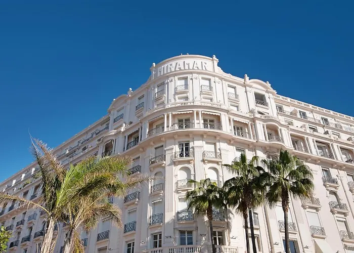 Palais Miramar - & B31 - Croisette Emplacement Unique - 20m - Wifi - Clim Cannes