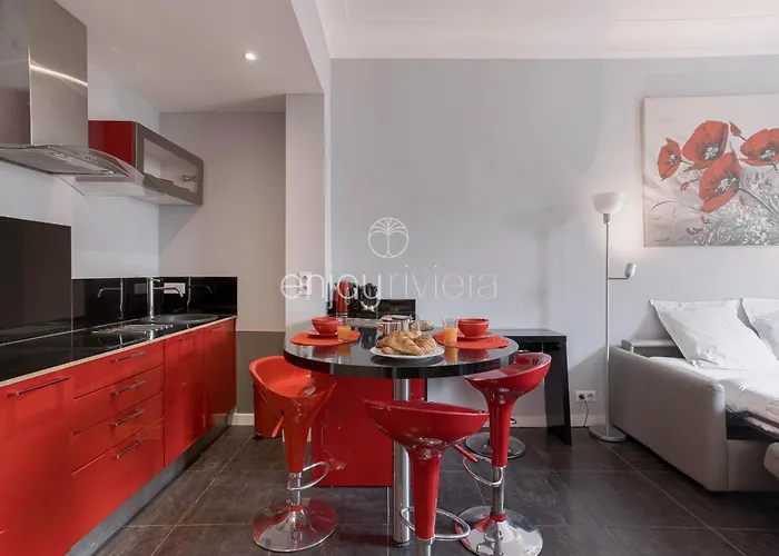 Апартаменты Palais Miramar - & B31 - Croisette Emplacement Unique - 20m - Wifi - Clim