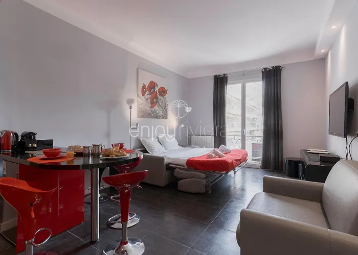Palais Miramar - & B31 - Croisette Emplacement Unique - 20m - Wifi - Clim Апартаменты Канны