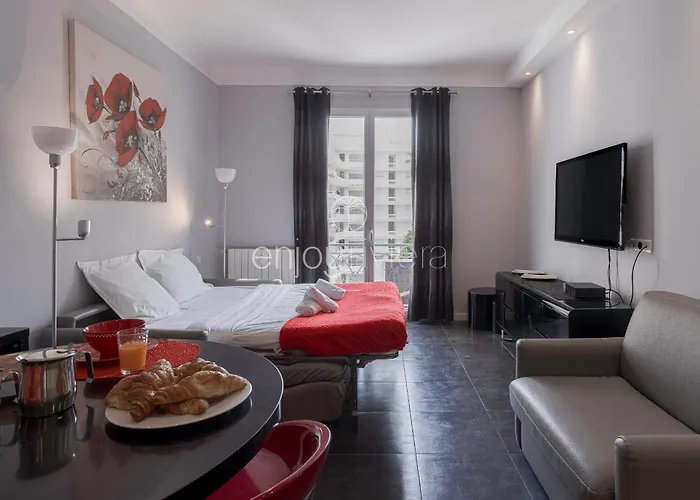Palais Miramar - & B31 - Croisette Emplacement Unique - 20m - Wifi - Clim